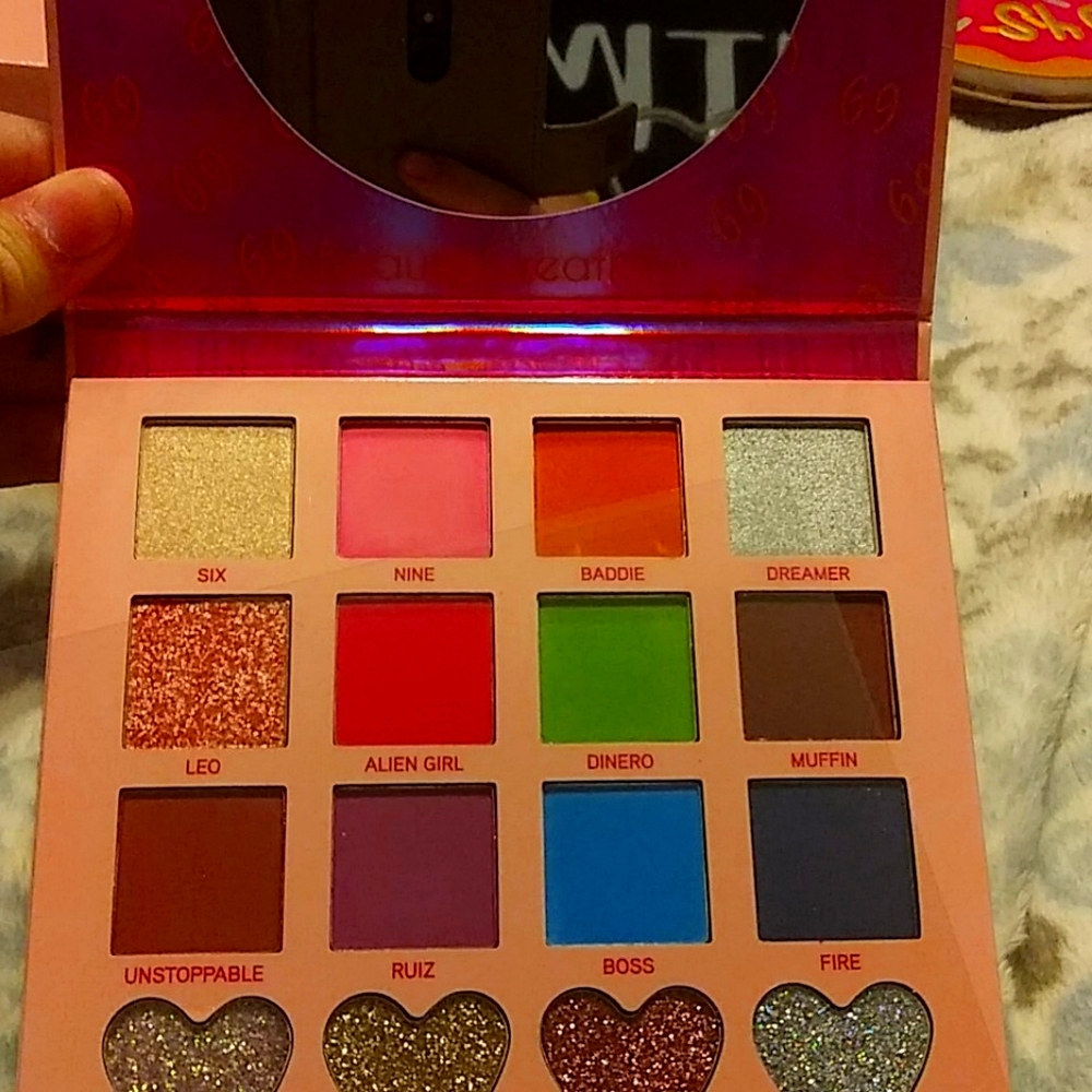 Annette69 makeup pallet